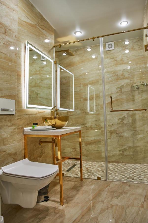 Rakhat Hotel 우랄스크 외부 사진